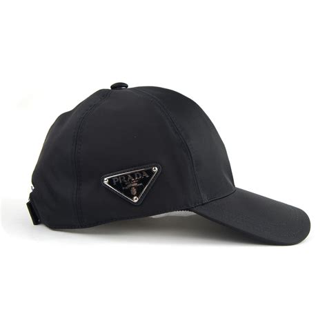 casquette prada